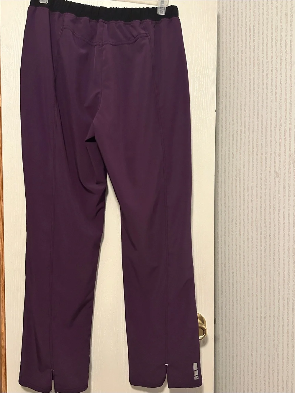 Set Women’s Drawstring scrubs
